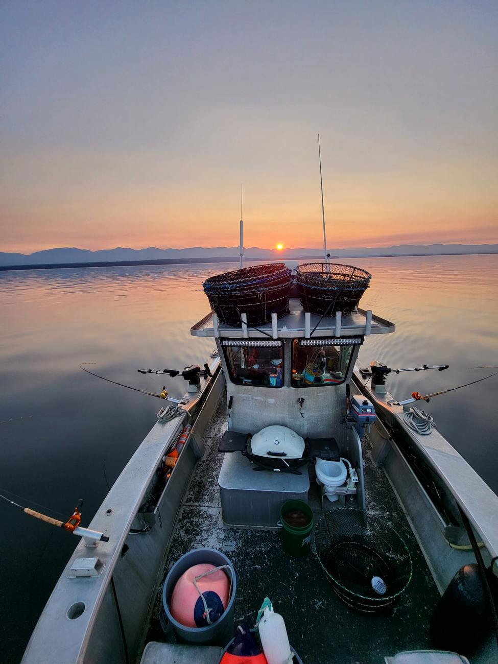 Wild West Sportfishing — Vancouver Island salmon charters & coastal tours
