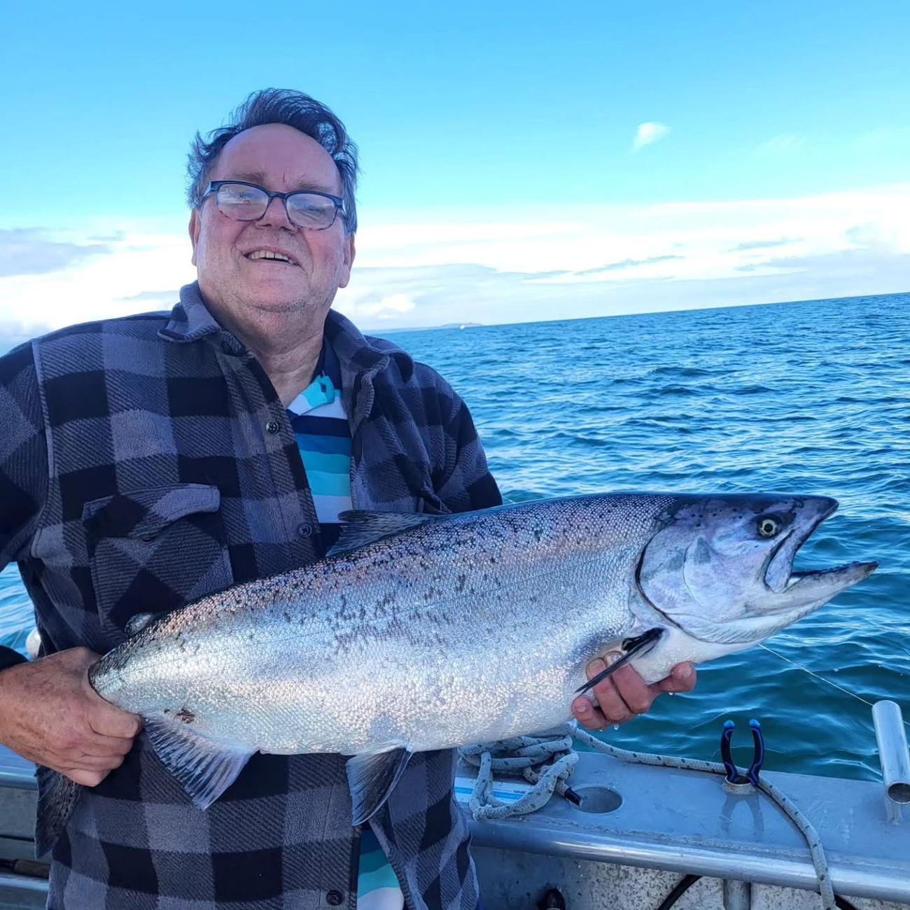 Wild West Sportfishing — Vancouver Island salmon charters & coastal tours